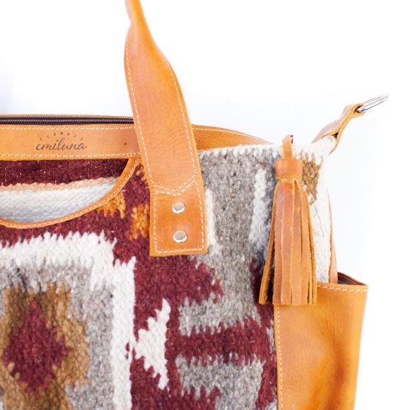 • S O L D •  Wool Convertible Chameleon - Picture 3 of 6